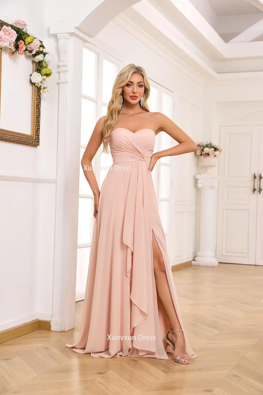 Sweetheart Chiffon Bridesmaid Dresses with Slit Long Pleated Prom Dress Strapless Formal Party Gowns