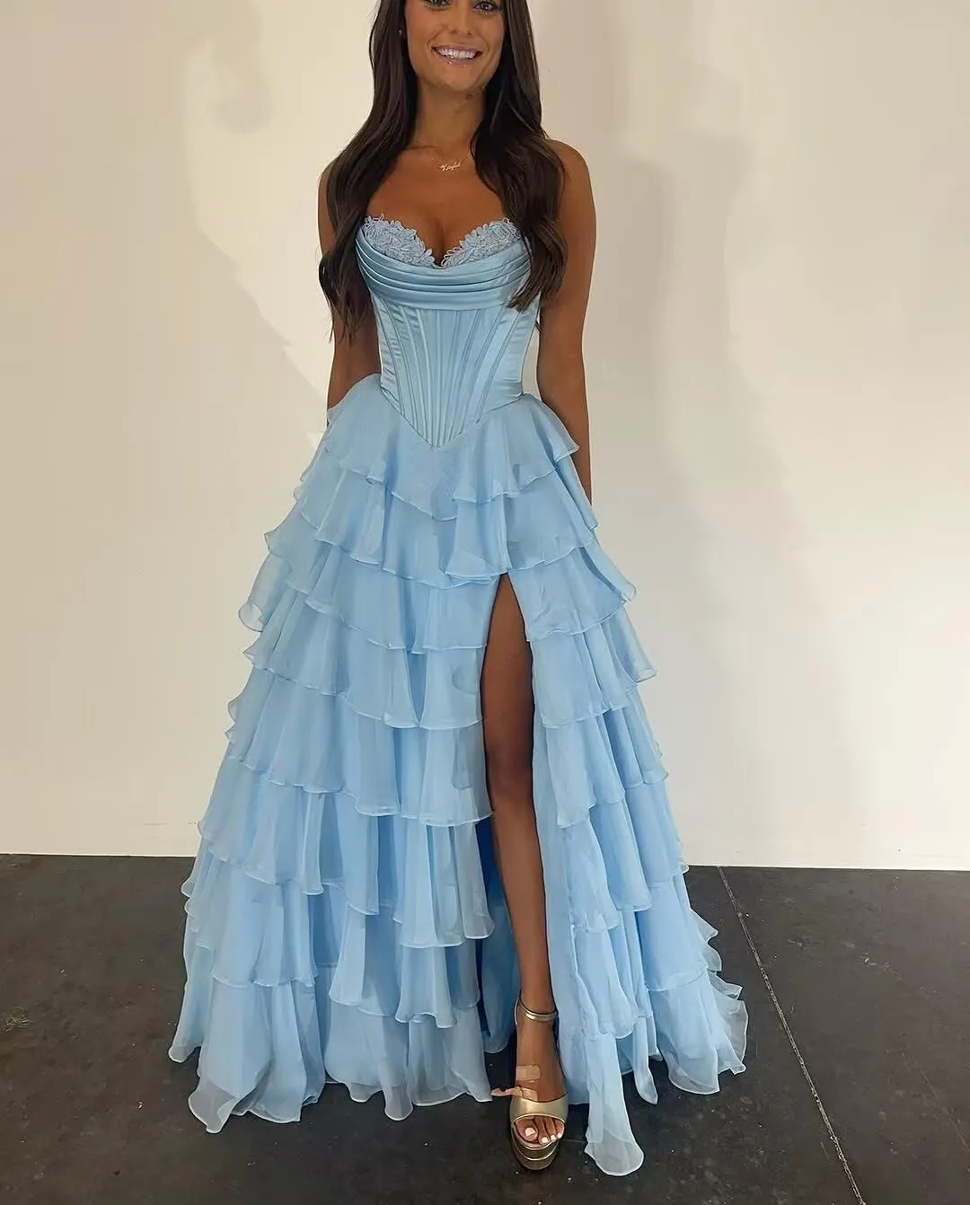 Tiered Chiffon Prom Dress Long Ball Gwon 2025 with Slit for Women Satin Cowl Neck Strapless Evening Dress