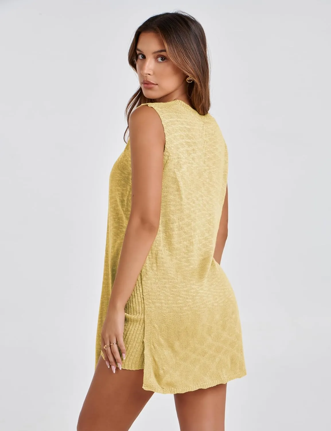UANEO Women 2 Piece Outfits Lounge Sets Summer Knit Sleeveless Top and Shorts Sweater Set